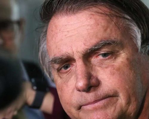 Cardiologista revela que soluços persistentes atrapalham recuperação de Bolsonaro