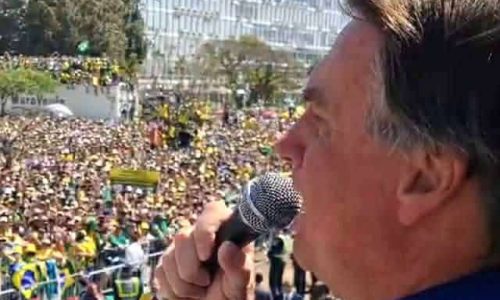 Laudo médico de Bolsonaro: farsa que humilha metade do Brasil