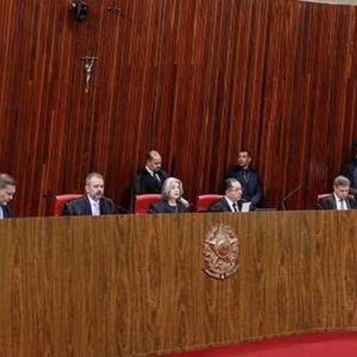 Eduardo Bolsonaro promete denunciar irregularidades do TSE diretamente ao governo Trump