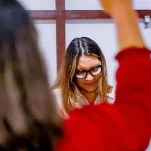 Janja comemora o “Dia do Evangélico”… Algo tão natural quanto um elefante de saiote dançando balé