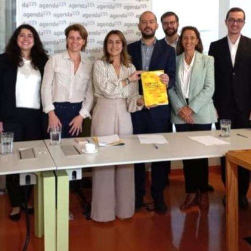 Soraya Thronicke usa redes sociais para ironizar soluço crônico de Bolsonaro, sequela da facada, e provoca repúdio na web