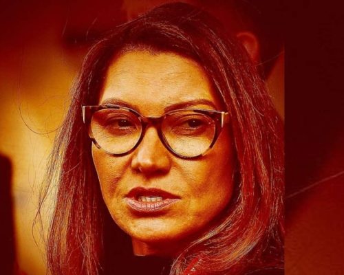 Janja reclama de cocô deixado no carro alegórico de Lula durante desfile