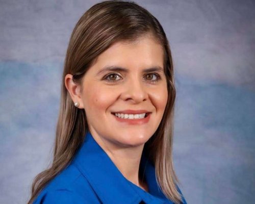 Eleição deste domingo pretende “endireitar” mais um país da América