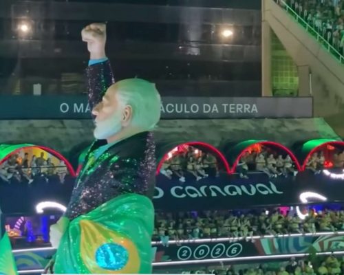Escola que homenageou Lula no carnaval termina em último lugar e é rebaixada para a Série Ouro