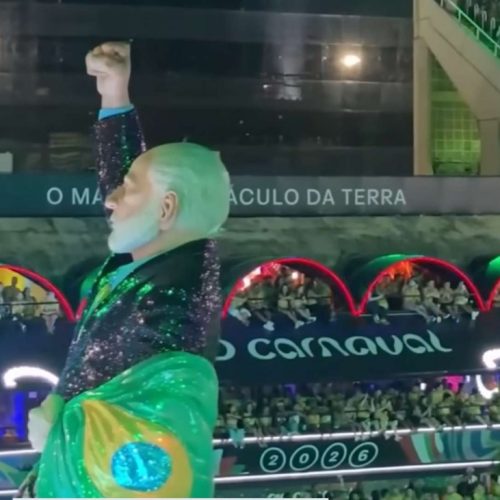 Escola que homenageou Lula no carnaval termina em último lugar e é rebaixada para a Série Ouro