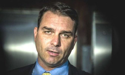 Lewandowski, em seu último ato, encaminha à PF investigação bizarra contra Flávio Bolsonaro