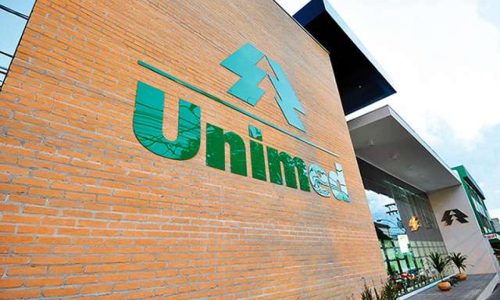 Justiça obriga Unimed a autorizar exame de próstata para pessoa trans que se identifica como mulher