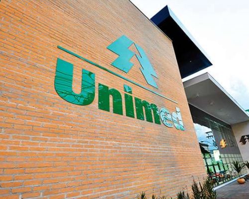 Justiça obriga Unimed a autorizar exame de próstata para pessoa trans que se identifica como mulher