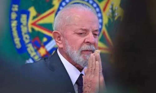 Câmeras flagram marqueteiro petista orientando Lula a mentir sobre o Pix