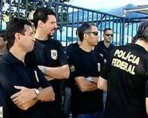 Delegados da Polícia Federal cruzam os braços em protesto contra governo Lula