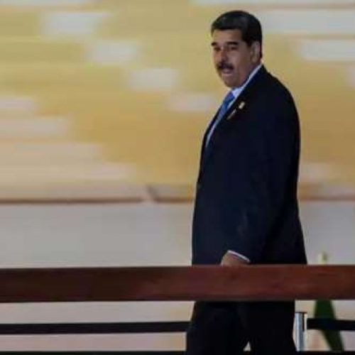 Maduro finalmente aparece