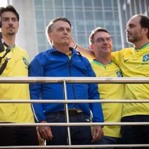 AO VIVO: O preço de Flávio Bolsonaro para desistir da candidatura (veja o vídeo)