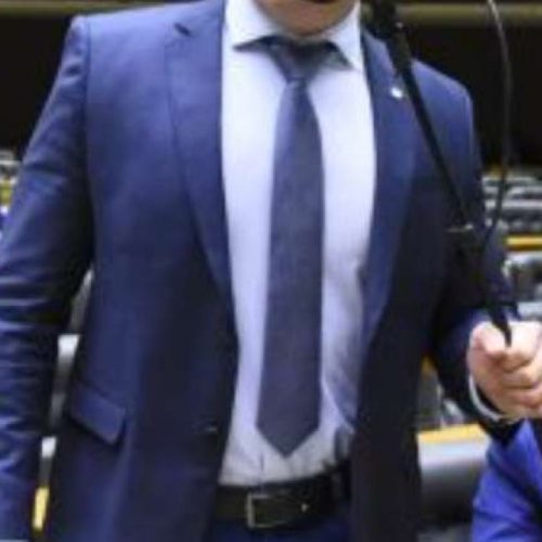 Deputado Otto Alencar Filho renuncia ao mandato e é substituído por Charles Fernandes