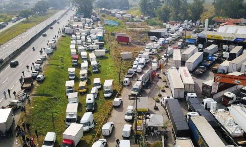 URGENTE: Caminhoneiros de todo o Brasil param amanhã (veja o vídeo)