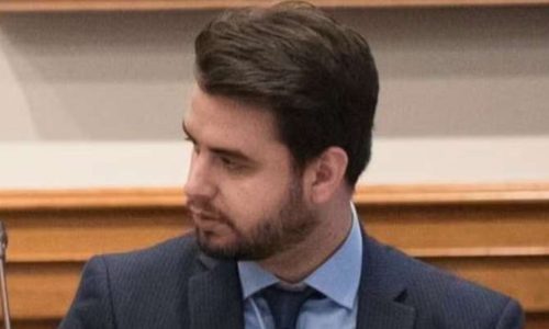 Defesa de Filipe Martins recorre à OEA após Moraes paralisar pedido de transferência urgente