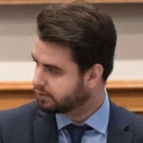 Defesa de Filipe Martins recorre à OEA após Moraes paralisar pedido de transferência urgente