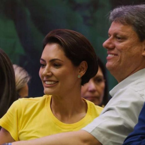 Tarcísio e Michelle mostram que política de resultados supera o barulho da internet