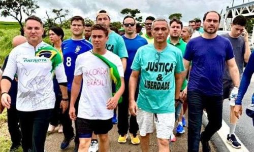 Diante da fúria da esquerda, deputado Nikolas Ferreira usa colete à prova de balas para se proteger