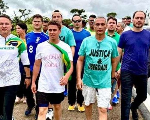 Diante da fúria da esquerda, deputado Nikolas Ferreira usa colete à prova de balas para se proteger