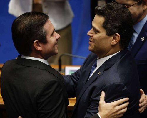 Congresso virou terreno baldio comandado por fantoches do governo e do STF