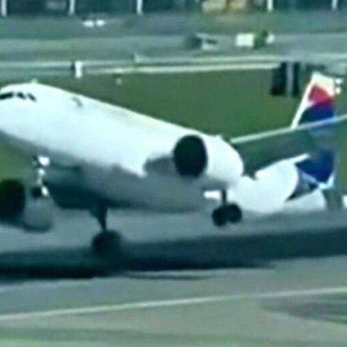 Avião da Latam toca a pista em Buenos Aires, mas é forçado a arremeter após vento forte; veja o vídeo!