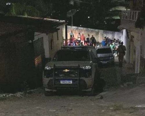 Homem invade casa da prefeita e morre baleado