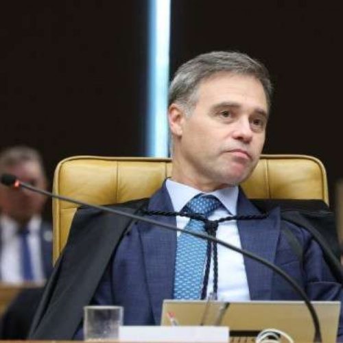 Piloto identifica falha técnica e aborta voo com ministro André Mendonça do STF