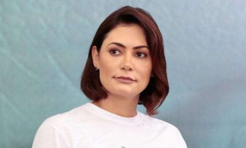 Folha de S.Paulo tenta criar polêmica com Michelle Bolsonaro e é rapidamente desmentida