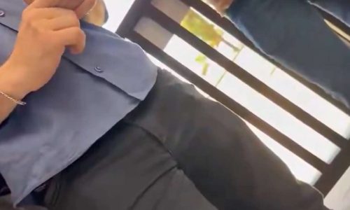 Agentes da PF pressionam morador que colocou faixa de ‘ladrão’ na janela durante evento com Lula; veja o vídeo!