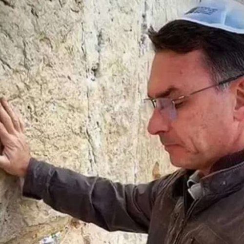 Flávio Bolsonaro em Israel: combate ao antissemitismo e apoio ao povo judeu