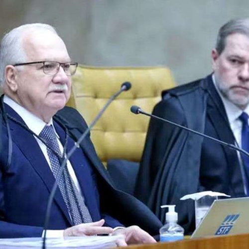 Edson Fachin ostenta seu “cartão de visitas” e envergonha a nação
