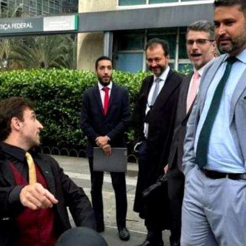 TRF-3 Absolve Léo Lins em 2ª Instância: Tribunal Reconhece que Piadas no Teatro Não Constituem Crime — Veja o vídeo!