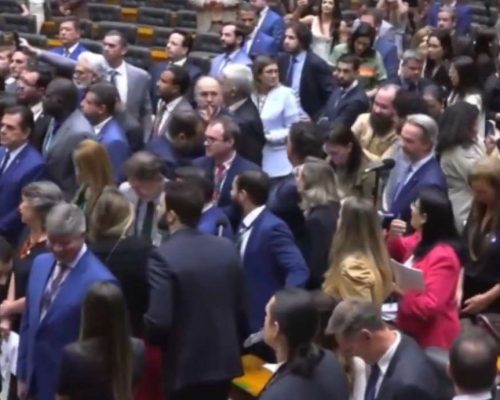Câmara derruba veto de Lula sobre dosimetria de penas do 8 de janeiro e impõe nova derrota ao petista