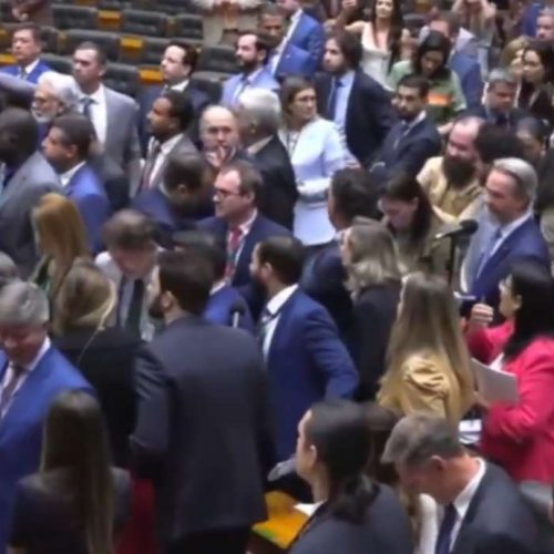 Câmara derruba veto de Lula sobre dosimetria de penas do 8 de janeiro e impõe nova derrota ao petista