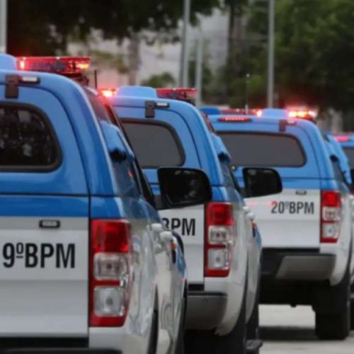 Polícia do RJ deflagra nova fase de operação contra Comando Vermelho e mira mãe e irmão de rapper