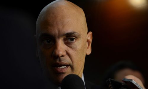 Moraes autoriza tratamento médico para Bolsonaro no batalhão da PM