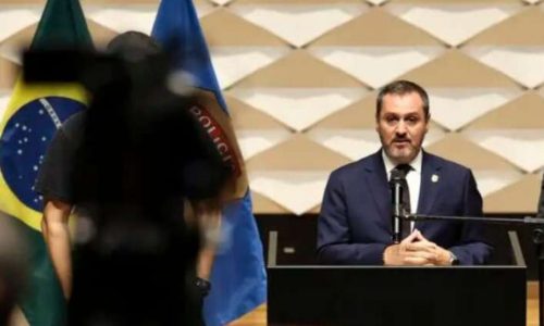 Diretor-geral da PF, após flagrante de mentira no caso Ramagem, é convocado pela Câmara para explicar viagem paga por banco privado