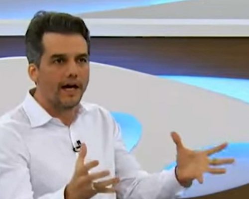 Wagner Moura passa vergonha ao ser ignorado por revista internacional