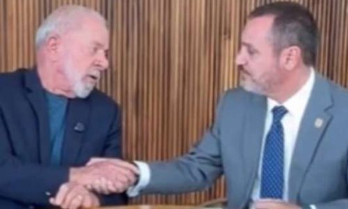 PF afirma que faixa com a palavra ‘ladrão’ em janela ‘poderia configurar crime contra a honra’