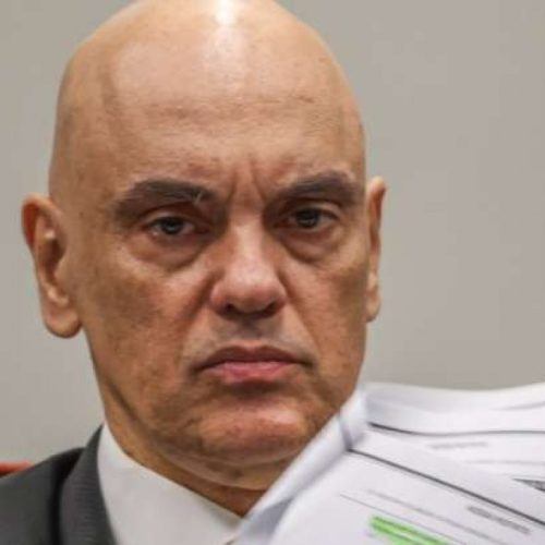 Surge o absurdo “motivo” alegado por Moraes para prender Bolsonaro