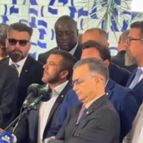 AO VIVO: Parlamentares protocolam pedido histórico de impeachment contra Moraes; ministro em apuros (VEJA O VÍDEO)