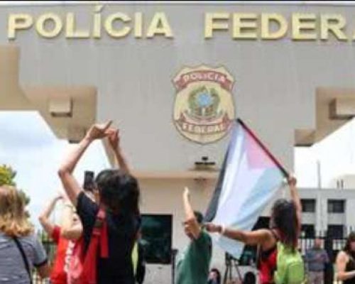 Tumulto em frente a sede da PF onde Bolsonaro está preso (veja o vídeo)