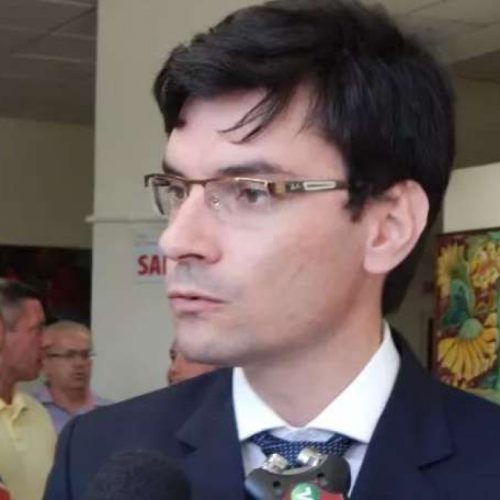 Delegado da Polícia Civil de SC ataca a esquerda ao comentar caso Orelha