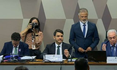 Jorge Messias é encurralado na sabatina para o STF; veja o vídeo!
