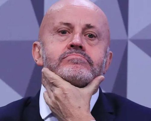 Careca do INSS atuava como lobista no Ministério da Saúde de Lula, revelam mensagens da PF