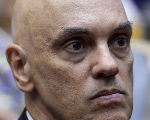 Moraes dá prazo de 5 dias a advogados de 43 condenados pelo 8 de janeiro e avisa prisão