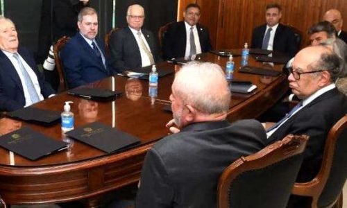 Instituições à beira da falência: risco iminente de mortes suspeitas