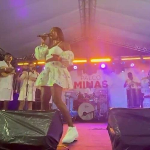 Cantora entra em estado grave e irreversível após aneurisma cerebral