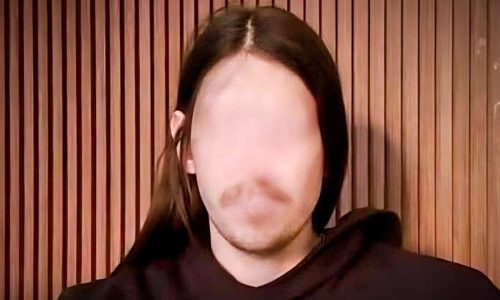 Ex-influenciador que empresta nome a lei polêmica: acusações de manipulação, declarações radicais e alinhamento ideológico