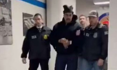 Após meses preso nos EUA, Maduro quebra o silêncio e divulga mensagem religiosa